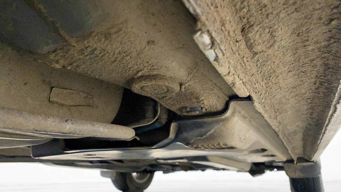 2015 Volkswagen Vento HIGHLINE TDI AT, Diesel, Automatic, 79,941 km, Right Side Underbody