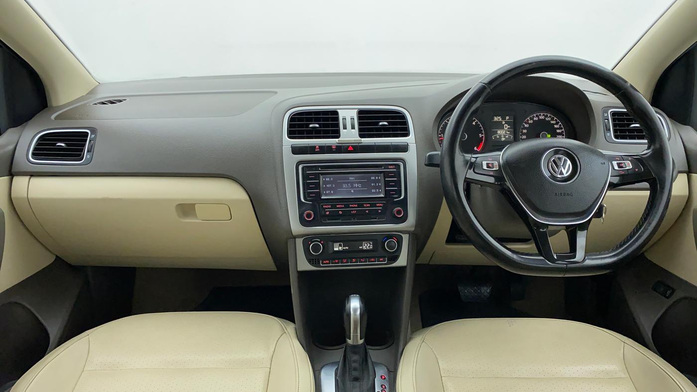2015 Volkswagen Vento HIGHLINE TDI AT, Diesel, Automatic, 79,941 km, Dashboard