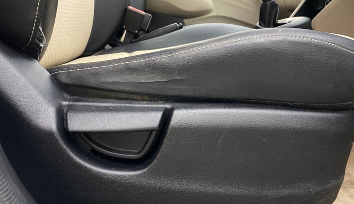 2018 Hyundai NEW SANTRO SPORTZ CNG, CNG, Manual, 94,346 km, Driver Side Adjustment Panel