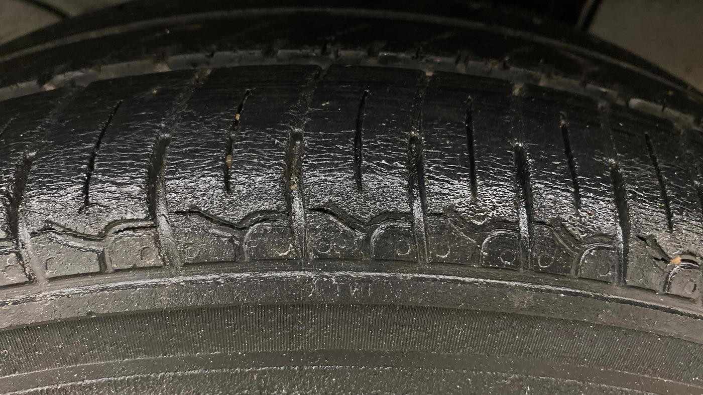 2018 Hyundai NEW SANTRO SPORTZ CNG, CNG, Manual, 94,346 km, Left Rear Tyre Tread