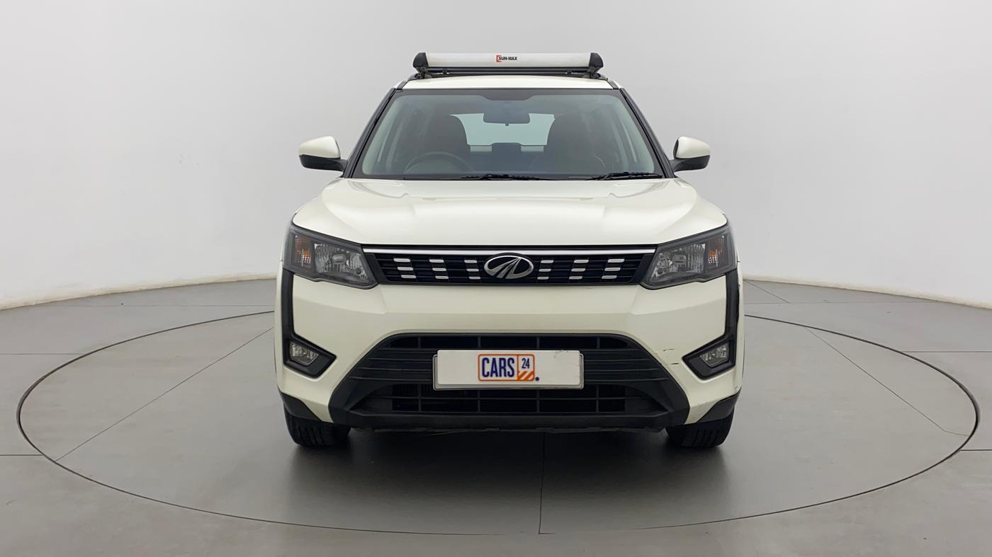 2020 Mahindra XUV300 W6 1.2 PETROL, Petrol, Manual, 45,767 km, Front