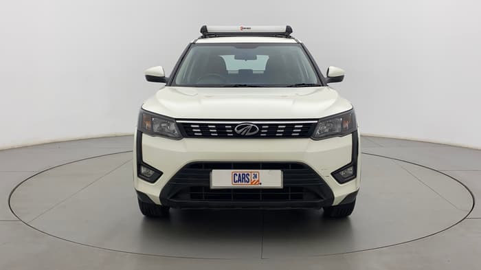 2020 Mahindra XUV300 W6 1.2 PETROL, Petrol, Manual, 45,767 km, Front