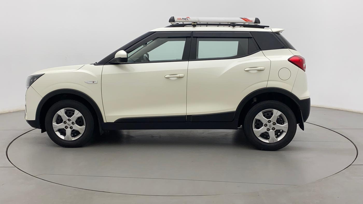 2020 Mahindra XUV300 W6 1.2 PETROL, Petrol, Manual, 45,767 km, Left Side