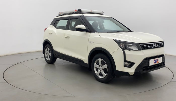 2020 Mahindra XUV300 W6 1.2 PETROL, Petrol, Manual, 45,767 km, Right Front Diagonal