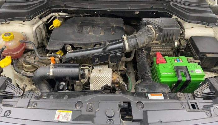 2020 Mahindra XUV300 W6 1.2 PETROL, Petrol, Manual, 45,767 km, Open Bonet