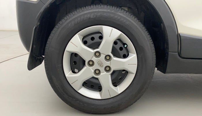 2020 Mahindra XUV300 W6 1.2 PETROL, Petrol, Manual, 45,767 km, Right Rear Wheel