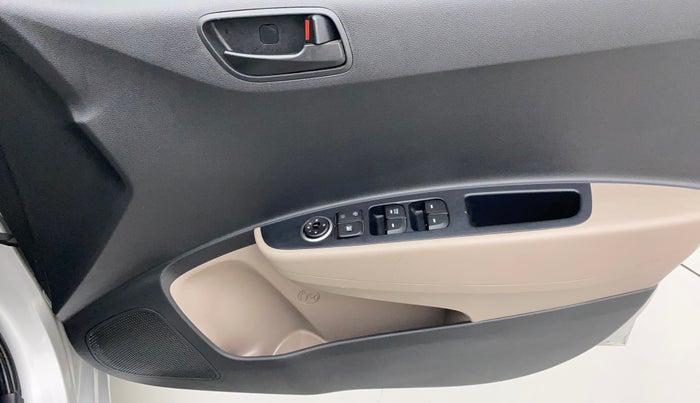 2018 Hyundai Grand i10 MAGNA 1.2 KAPPA VTVT, CNG, Manual, 63,503 km, Driver Side Door Panels Control