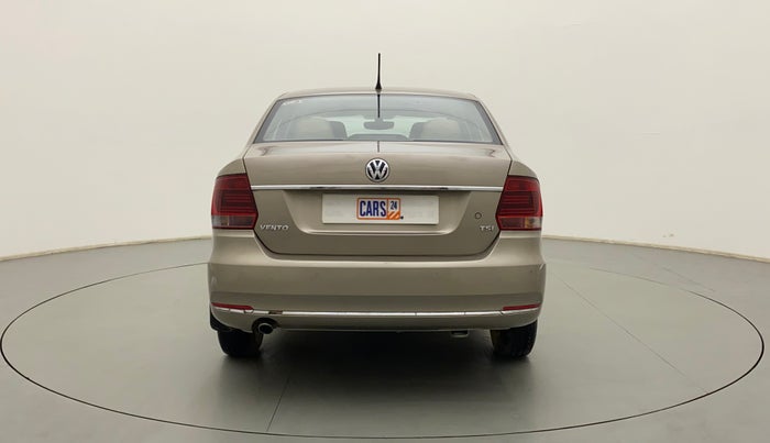 2016 Volkswagen Vento HIGHLINE PLUS 1.2 AT 16 ALLOY, Petrol, Automatic, 89,065 km, Back/Rear