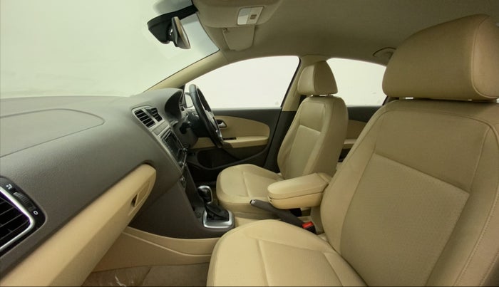 2016 Volkswagen Vento HIGHLINE PLUS 1.2 AT 16 ALLOY, Petrol, Automatic, 89,065 km, Right Side Front Door Cabin