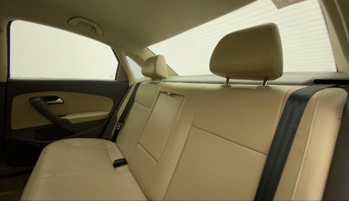 2016 Volkswagen Vento HIGHLINE PLUS 1.2 AT 16 ALLOY, Petrol, Automatic, 89,065 km, Right Side Rear Door Cabin