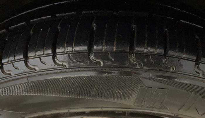 2016 Maruti Celerio VXI AMT, Petrol, Automatic, 41,246 km, Right Front Tyre Tread