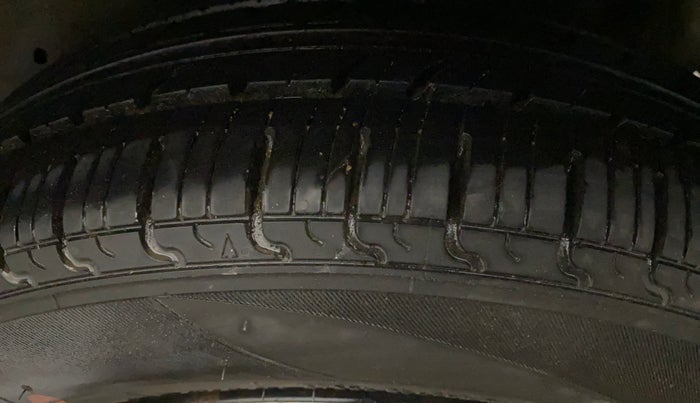 2016 Maruti Celerio VXI AMT, Petrol, Automatic, 41,246 km, Left Rear Tyre Tread