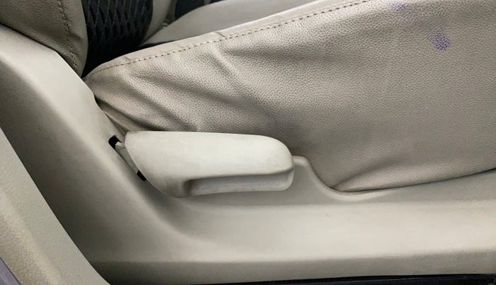 2016 Maruti Celerio VXI AMT, Petrol, Automatic, 41,246 km, Driver Side Adjustment Panel