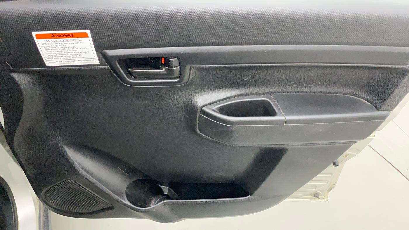 2021 Maruti S PRESSO VXI (O) CNG, CNG, Manual, 45,623 km, Driver Side Door Panels Control