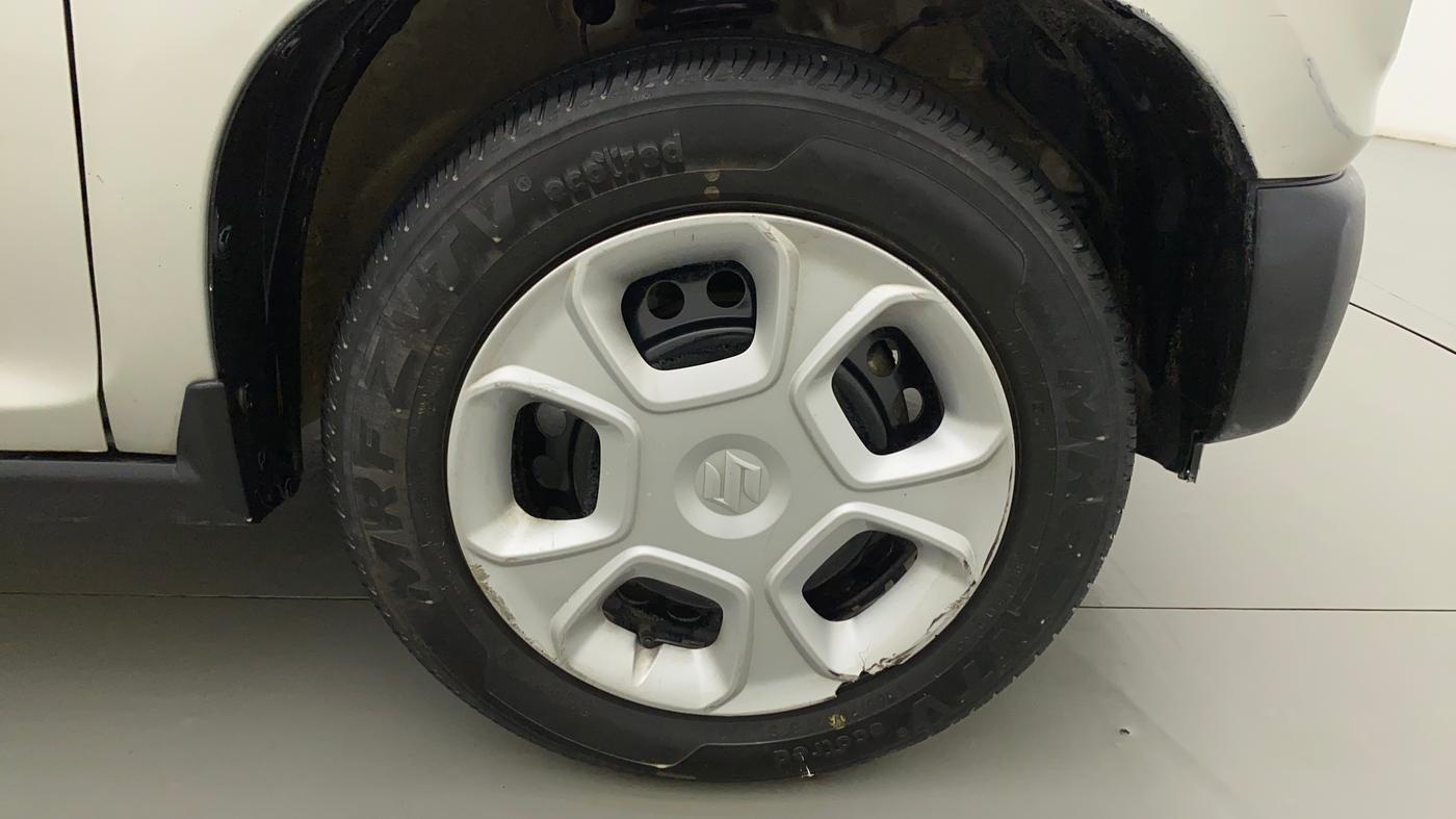 2021 Maruti S PRESSO VXI (O) CNG, CNG, Manual, 45,623 km, Right Front Wheel