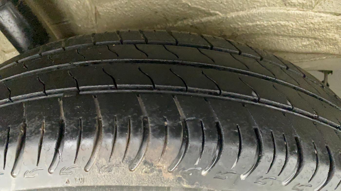 2021 Maruti S PRESSO VXI (O) CNG, CNG, Manual, 45,623 km, Right Rear Tyre Tread