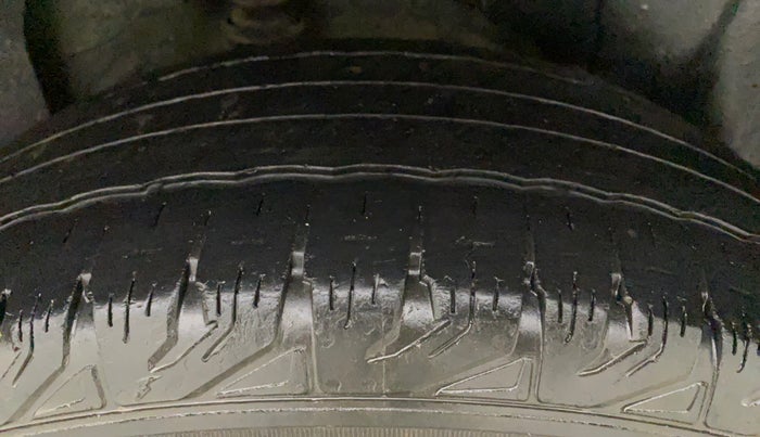 2019 Tata Harrier XM 2.0L KRYOTEC, Diesel, Manual, 44,466 km, Left Rear Tyre Tread