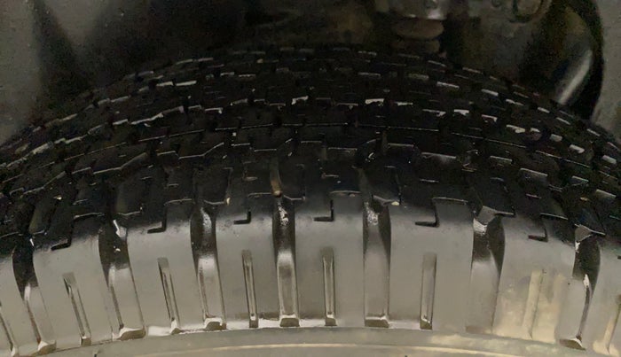 2019 Tata Harrier XM 2.0L KRYOTEC, Diesel, Manual, 44,466 km, Right Rear Tyre Tread