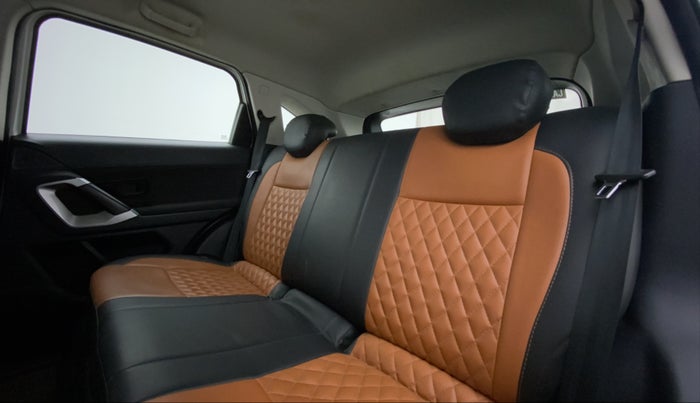 2019 Tata Harrier XM 2.0L KRYOTEC, Diesel, Manual, 44,466 km, Right Side Rear Door Cabin