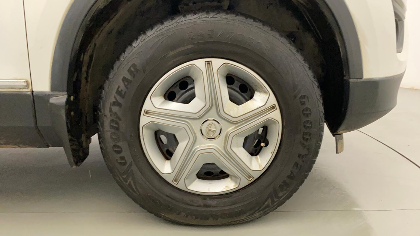 2019 Tata Harrier XM 2.0L KRYOTEC, Diesel, Manual, 44,466 km, Right Front Wheel