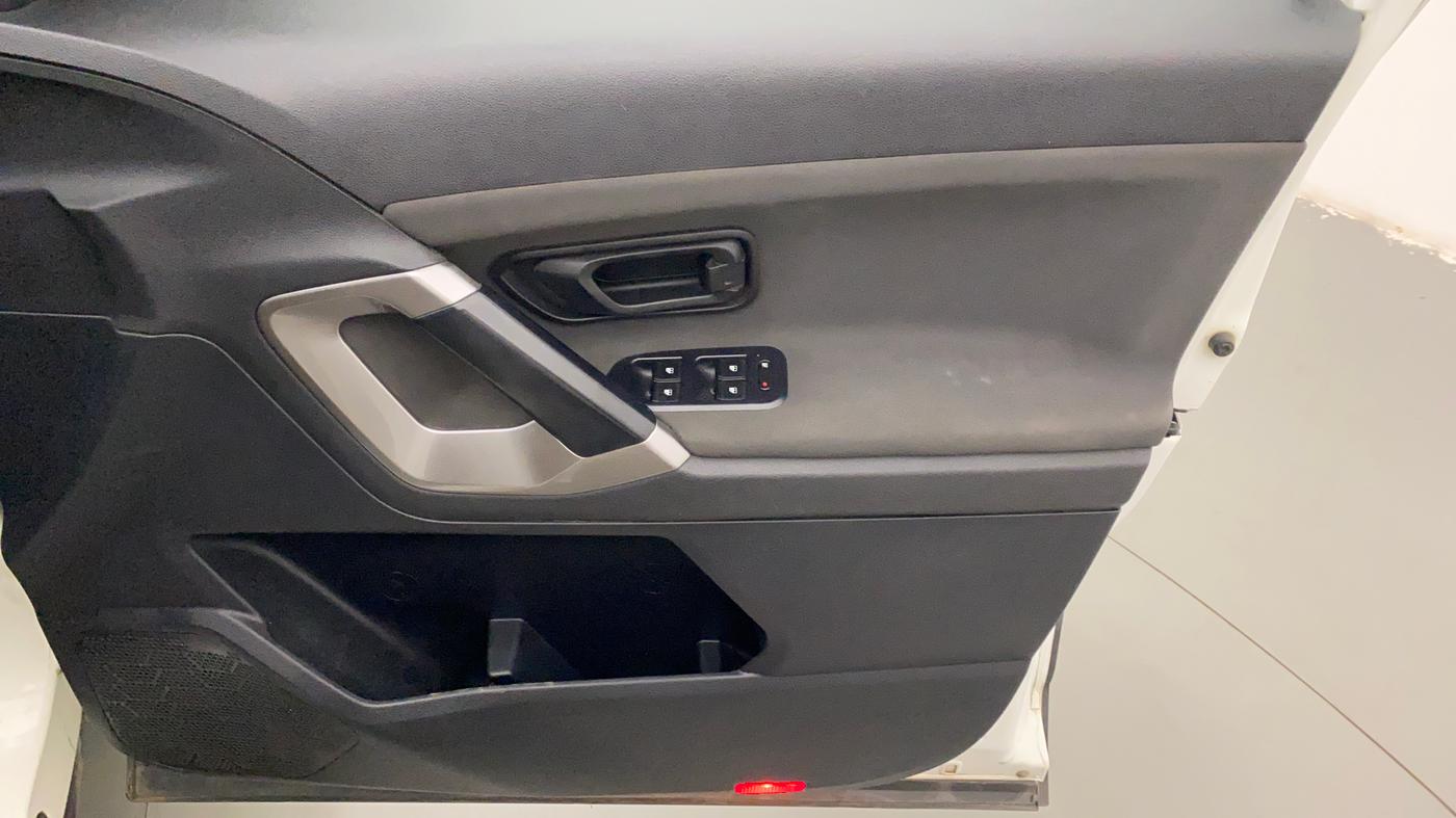 2019 Tata Harrier XM 2.0L KRYOTEC, Diesel, Manual, 44,466 km, Driver Side Door Panels Control