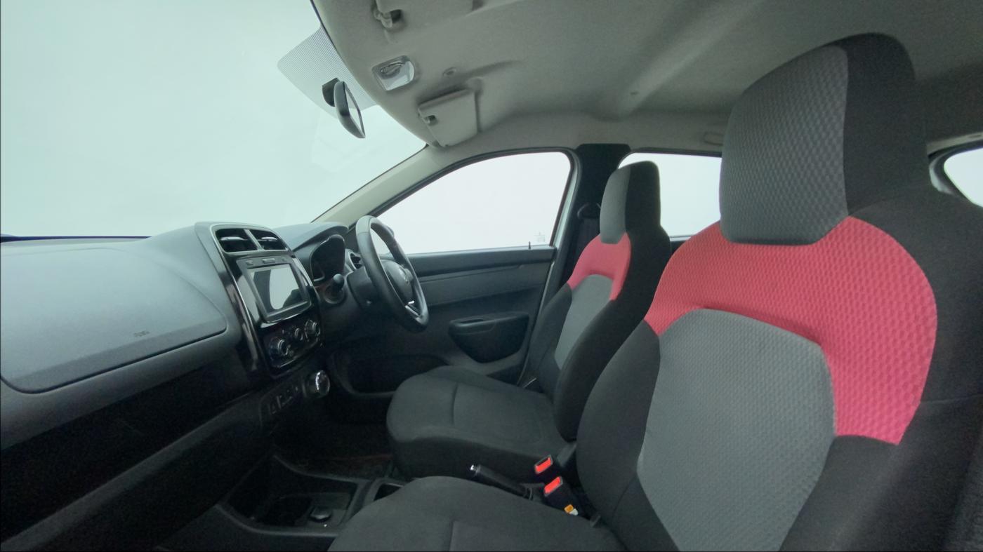 2019 Renault Kwid RXT 1.0 AMT (O), Petrol, Automatic, 28,249 km, Right Side Front Door Cabin