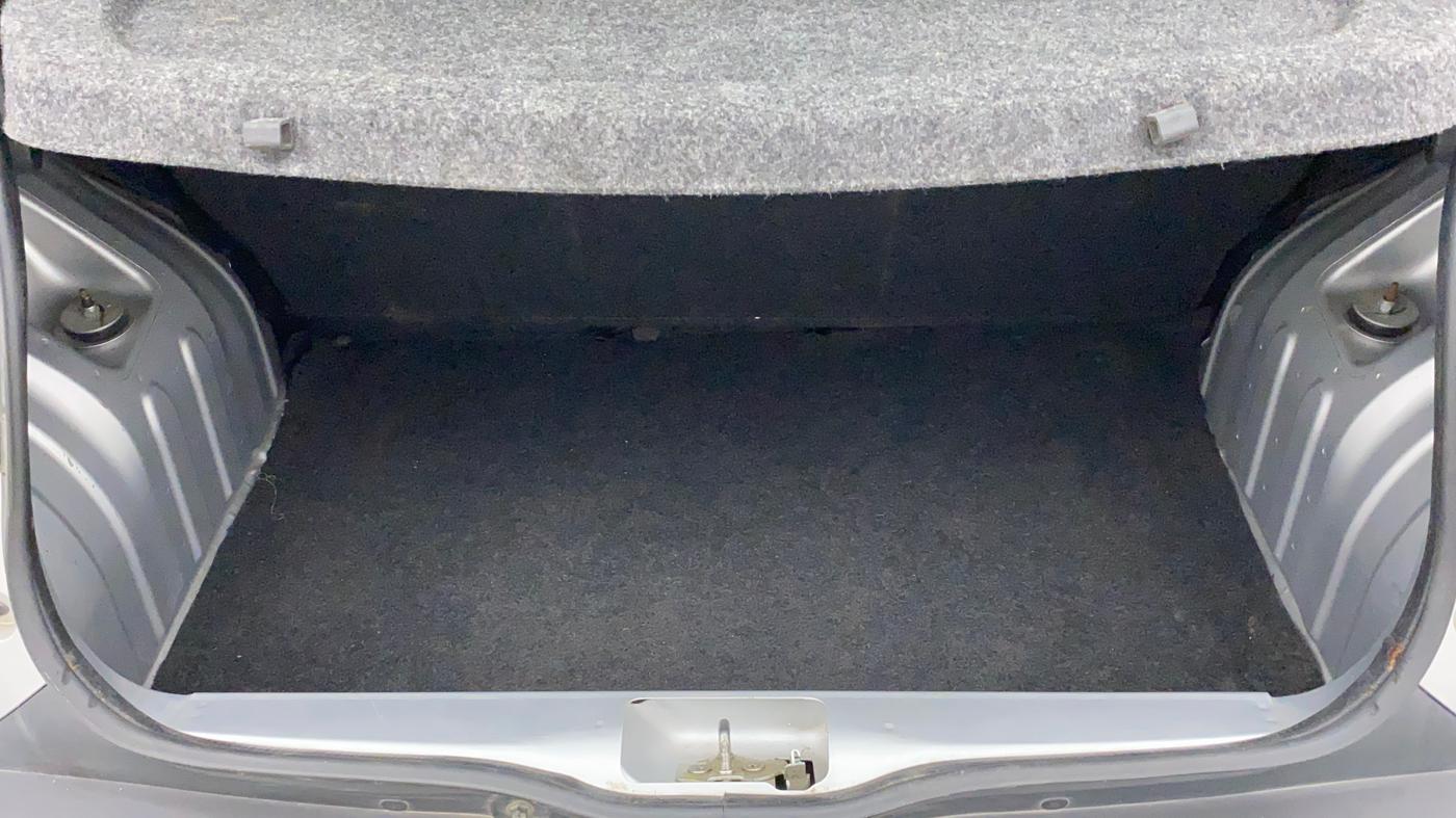 2019 Renault Kwid RXT 1.0 AMT (O), Petrol, Automatic, 28,249 km, Boot Inside