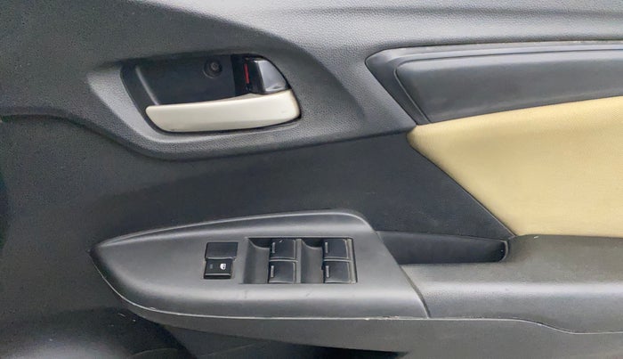 2016 Honda Jazz 1.2L I-VTEC E, Petrol, Manual, 1,00,945 km, Driver Side Door Panels Control