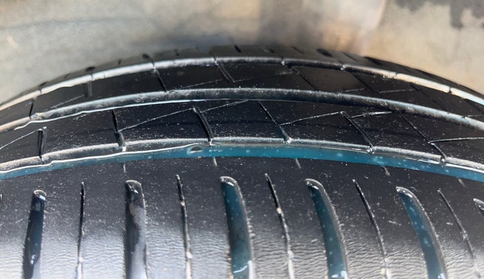 2021 Datsun Redi Go T(O) 1.0, Petrol, Manual, 98,763 km, Left Rear Tyre Tread