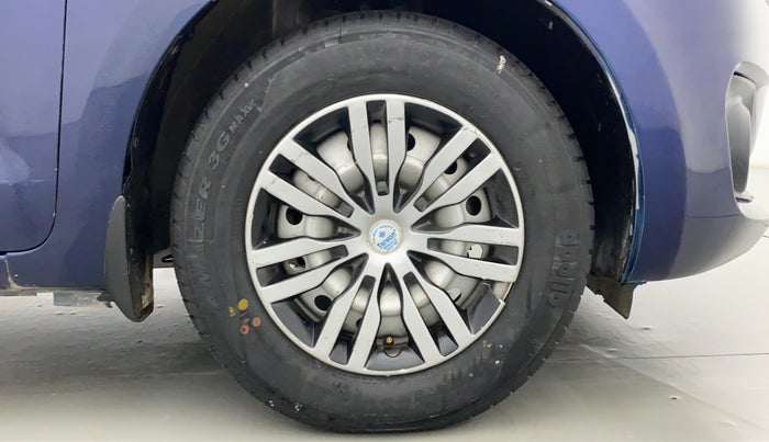 2019 Maruti Swift LXI, Petrol, Manual, 70,182 km, Right Front Wheel