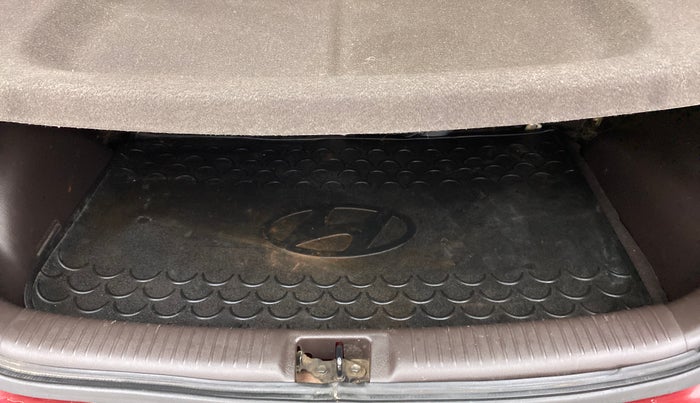 2010 Hyundai Santro Xing GLS, Petrol, Manual, 27,590 km, Boot Inside