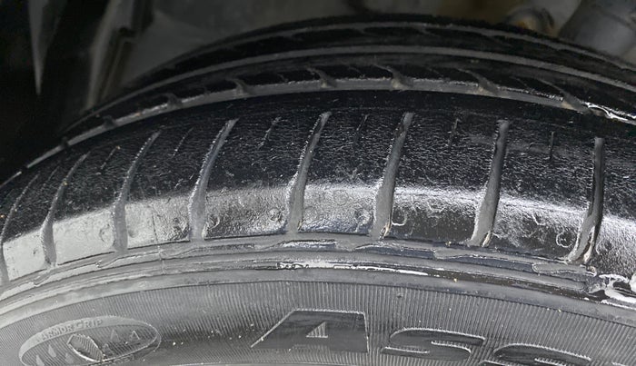 2018 Honda Jazz 1.2 V MT, Petrol, Manual, 31,073 km, Left Front Tyre Tread