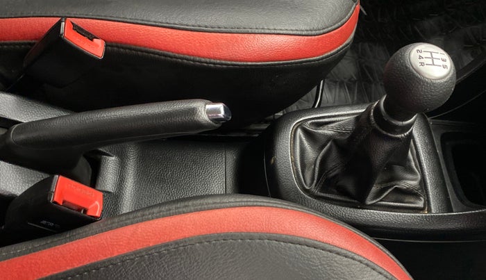 2012 Maruti Swift VXI, Petrol, Manual, 67,458 km, Gear Lever