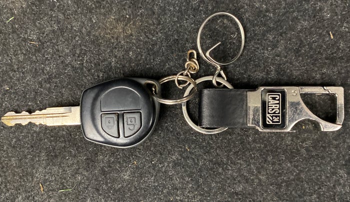 2012 Maruti Swift VXI, Petrol, Manual, 67,458 km, Key Close Up