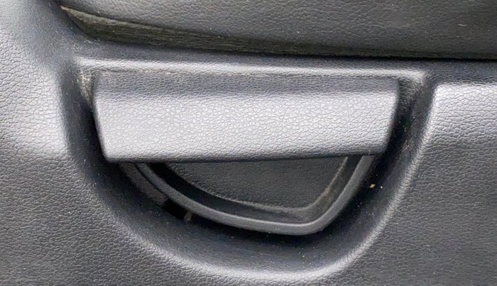 2018 Hyundai NEW SANTRO SPORTZ MT, Petrol, Manual, 25,447 km, Driver Side Adjustment Panel