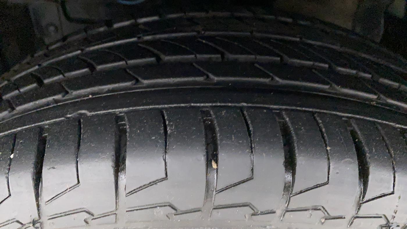 2020 Maruti S Cross ALPHA 1.5, Petrol, Manual, 6,260 km, Left Front Tyre Tread
