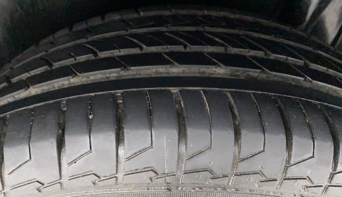 2020 Maruti S Cross ALPHA 1.5, Petrol, Manual, 6,260 km, Left Rear Tyre Tread