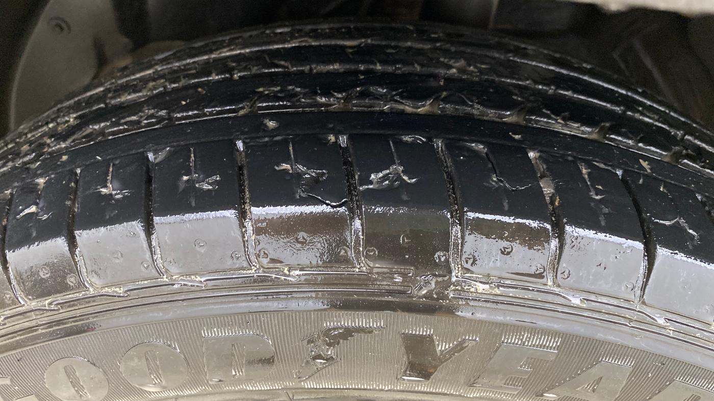 2019 MG HECTOR SHARP 1.5 DCT PETROL, Petrol, Automatic, 34,028 km, Left Front Tyre Tread
