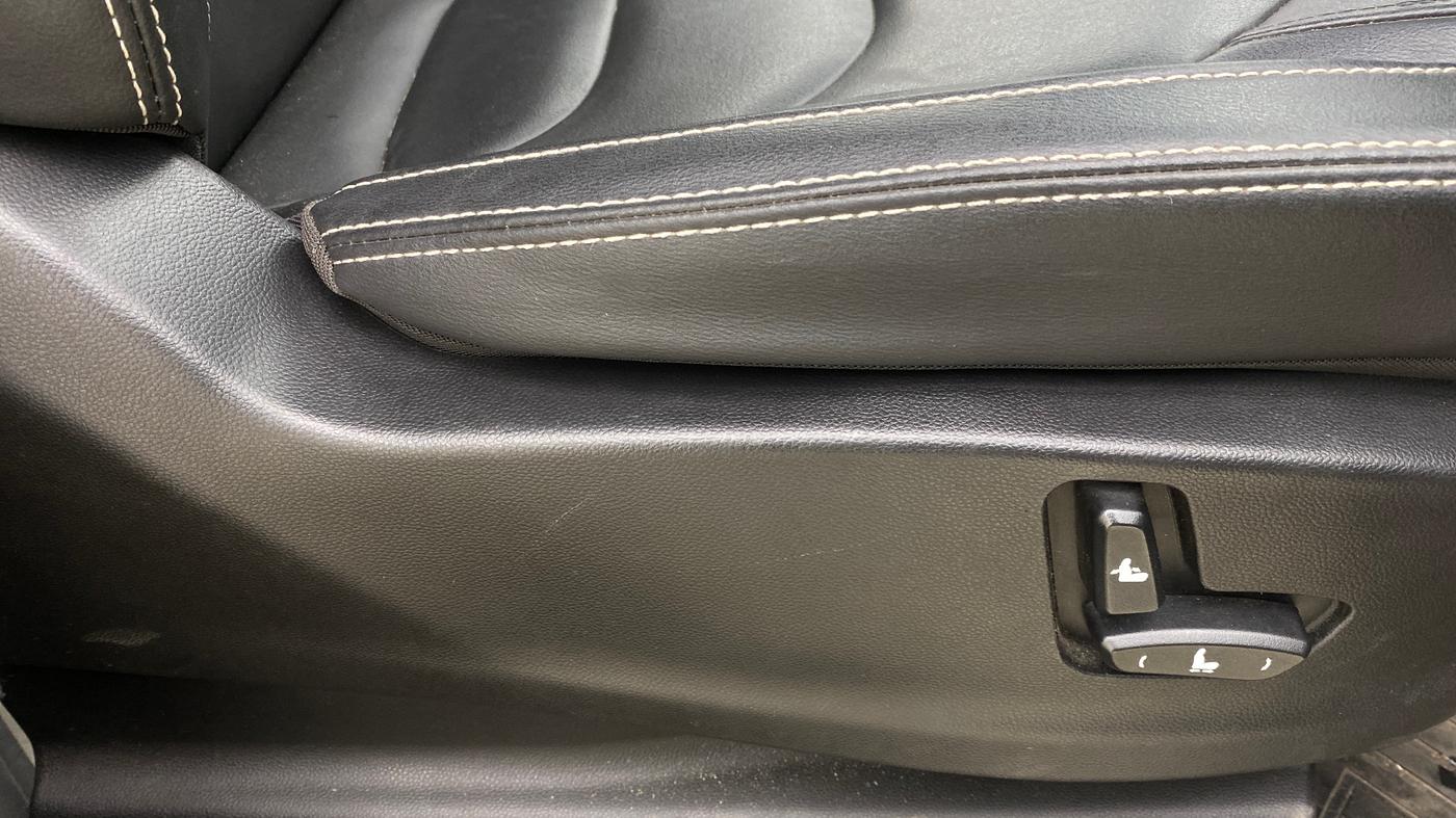 2019 MG HECTOR SHARP 1.5 DCT PETROL, Petrol, Automatic, 34,028 km, Driver Side Adjustment Panel