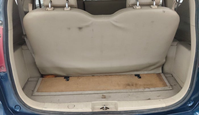 2014 Maruti Ertiga VXI, Petrol, Manual, 86,808 km, Boot Inside