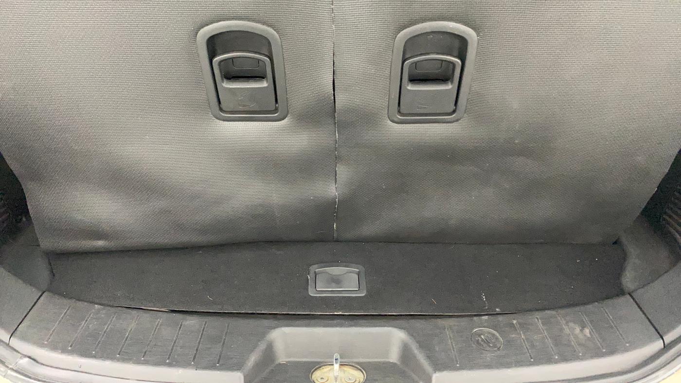 2019 Mahindra XUV500 W7, Diesel, Manual, 47,691 km, Boot Inside