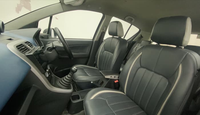 2011 Maruti Ritz ZXI, Petrol, Manual, 96,993 km, Right Side Front Door Cabin