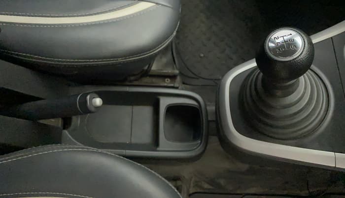 2011 Maruti Ritz ZXI, Petrol, Manual, 96,993 km, Gear Lever