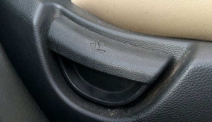 2019 Hyundai Grand i10 SPORTZ 1.2 KAPPA VTVT, Petrol, Manual, 42,988 km, Driver Side Adjustment Panel