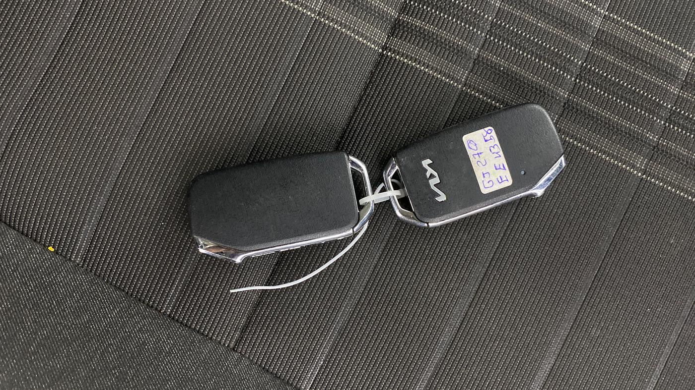 2024 KIA SONET HTK PLUS 1.0 TURBO PETROL IMT, Petrol, Manual, 44,026 km, Key Close Up