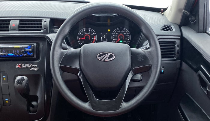 2018 Mahindra KUV 100 NXT K2 6 STR, Petrol, Manual, 18,026 km, Steering Wheel Close Up