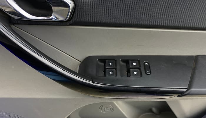 2017 Tata Tiago XZA PETROL, CNG, Automatic, 93,702 km, Driver Side Door Panels Control