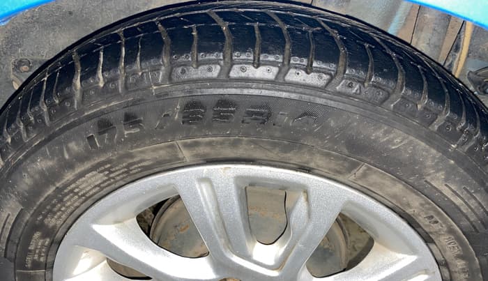 2017 Tata Tiago XZA PETROL, CNG, Automatic, 93,702 km, Left Rear Tyre Tread