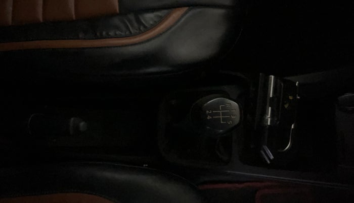 2020 Renault Kwid RXL 1.0, Petrol, Manual, 6,976 km, Gear Lever