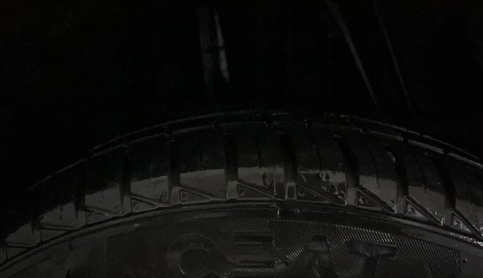 2020 Renault Kwid RXL 1.0, Petrol, Manual, 6,976 km, Right Rear Tyre Tread